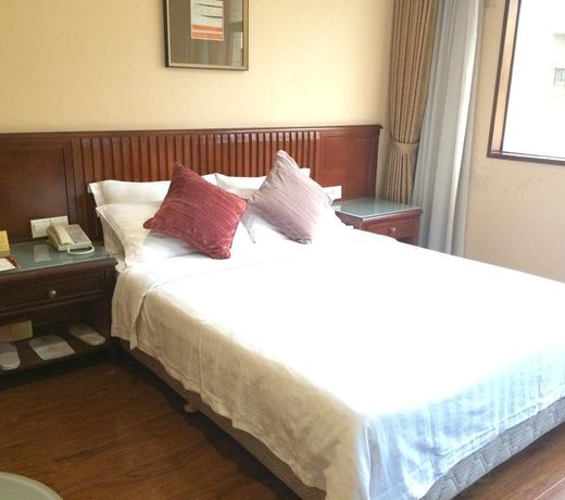Lee Garden Inn
