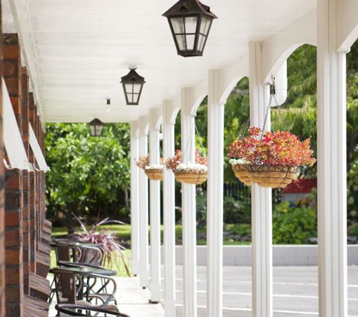 Colonial Court Motor Inn