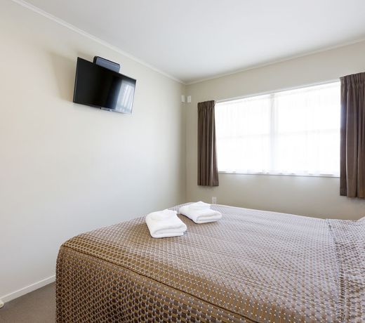 Colonial Court Motor Inn