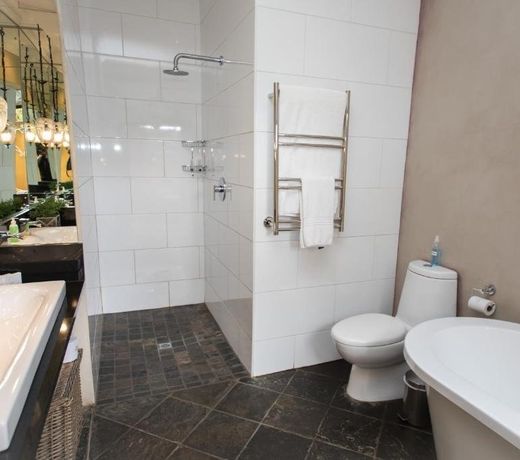 Godiva Spa & Guesthouse