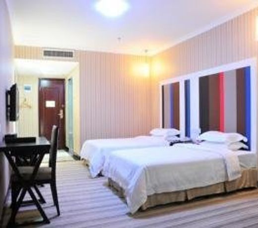 Gorgeous Fad Hotel