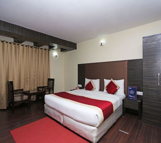 OYO 1815 Hotel Relax Inn