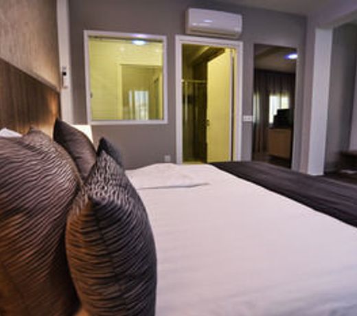 Rise Street Art Hotel