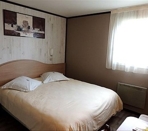 Logis HÃ´tel - Le Relais du Parisis
