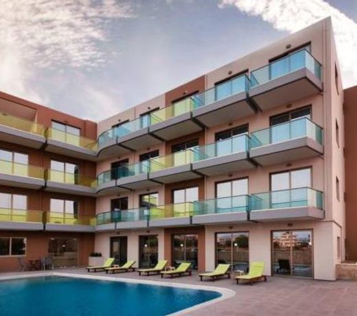 Crystal Bay Hotel