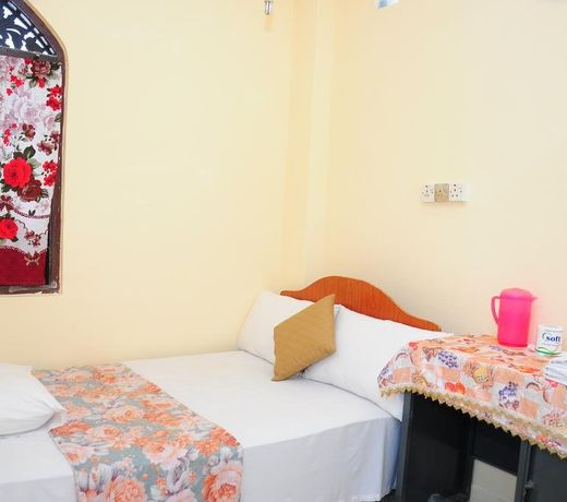 Manimalar Lodge