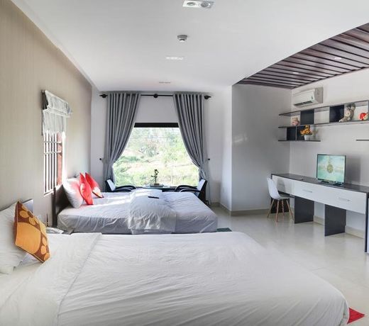 Huong My Beach Homestay