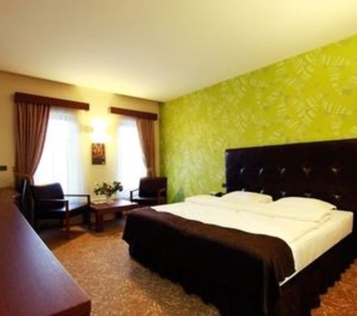 Highway Otel