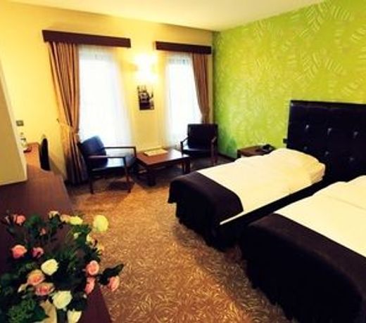 Highway Otel
