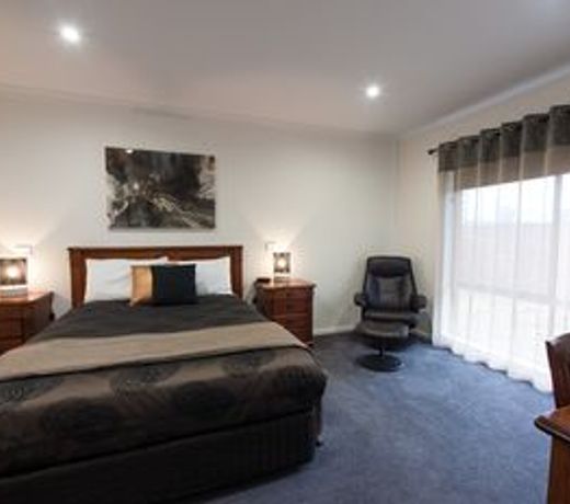 Addison Motor Inn