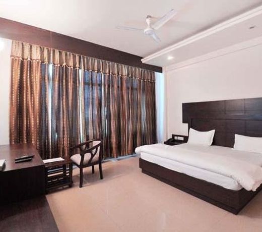 Madhu Resorts