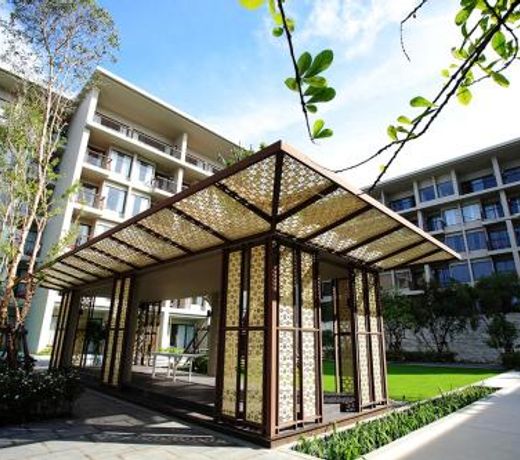 Proud Phuket Hotel - SHA Extra Plus