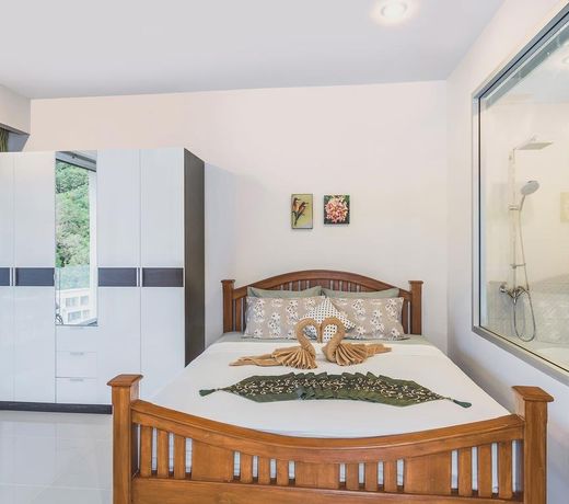 Chic Condominium