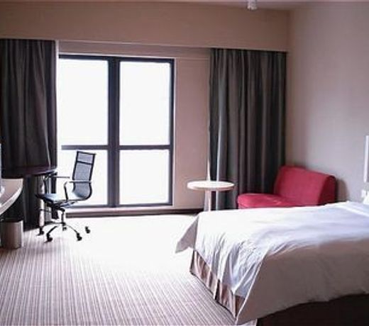 Holiday Inn Express Shanghai Putuo, an IHG Hotel