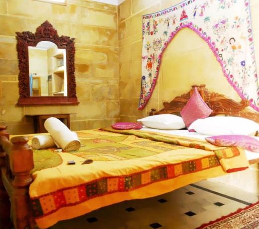 Vista Rooms at Fort Road