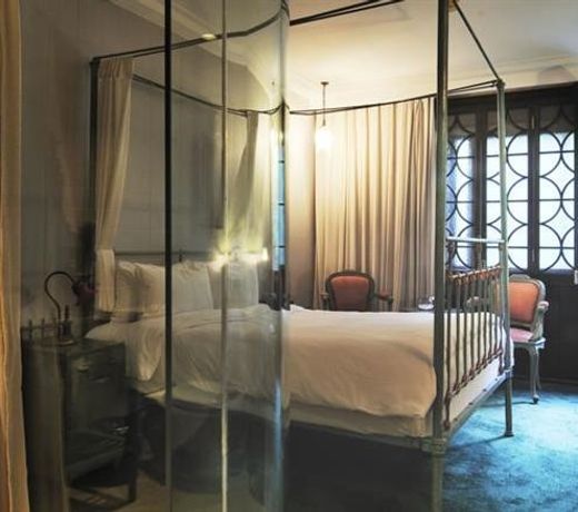 Casa Serena Hotel