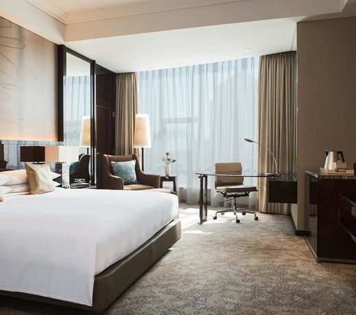 Renaissance Shanghai Pudong Hotel