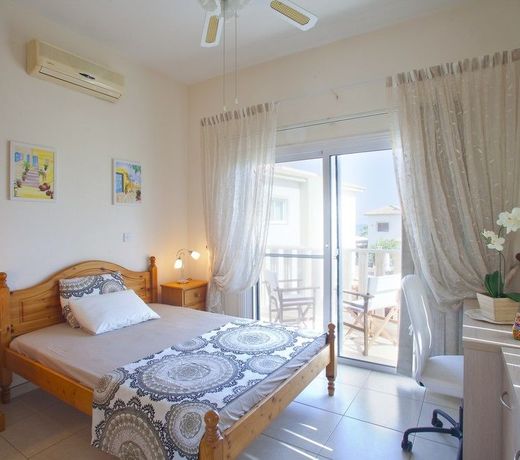 Villa Atlantis