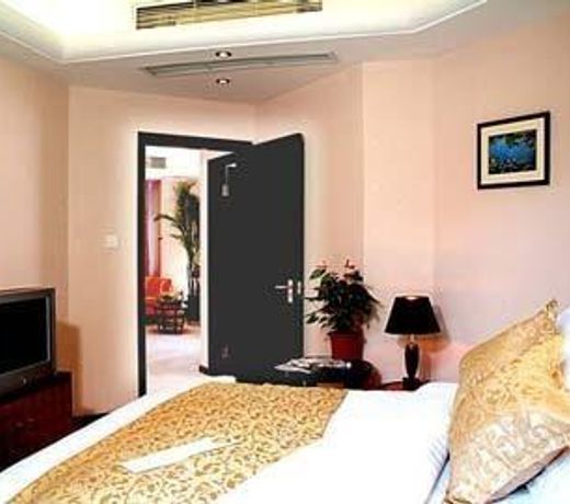 All Suites Hotel