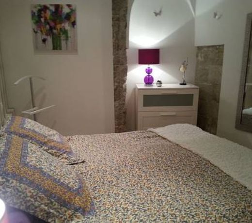 Atypique Dans Le Vieil Antibes