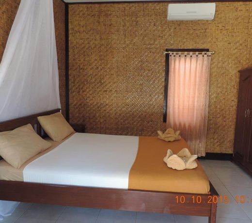 Yaya Bungalows Blue Coral