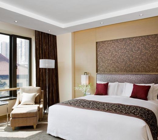 Crowne Plaza Shanghai, an IHG Hotel