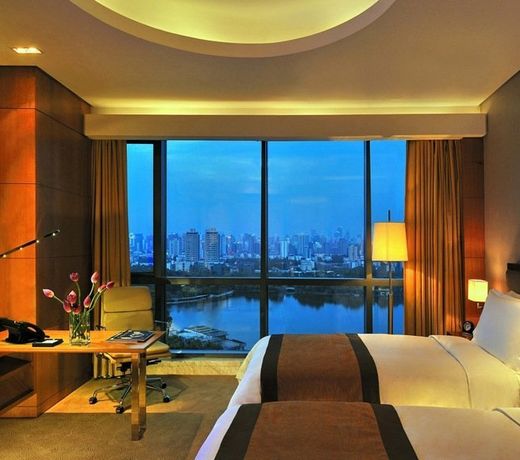 HUALUXE Shanghai Changfeng Park, an IHG Hotel