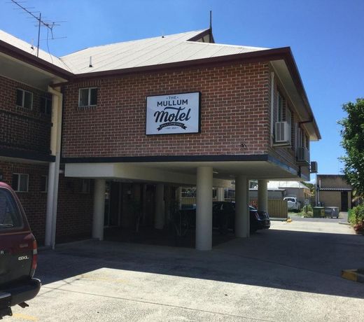 The Mullum Motel