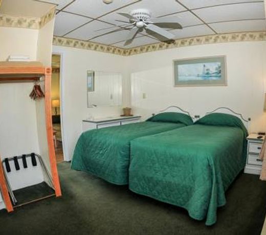 Friendship Oceanfront Suites