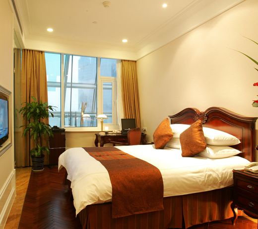 Oriental Riverside Bund View Hotel (Shanghai International Convention Center)