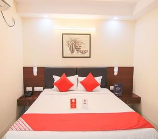 OYO 7585 The Stay Inn