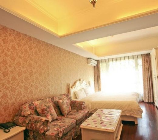 Dalian Gold World Inn