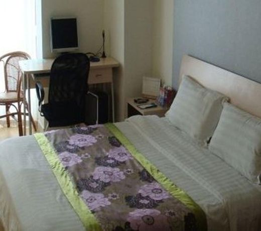 Dalian Gold World Inn