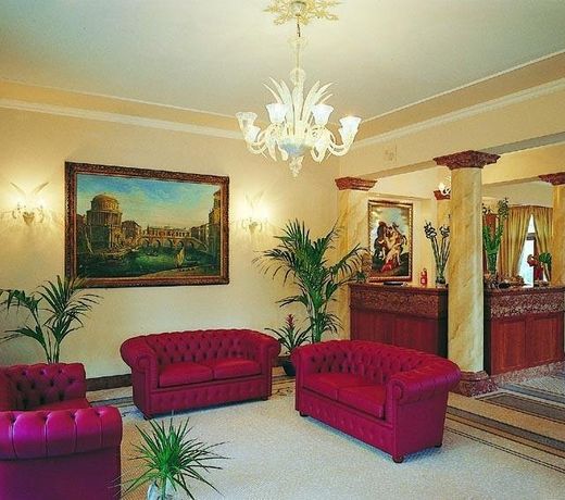 Residence & Hotel Alba Palace