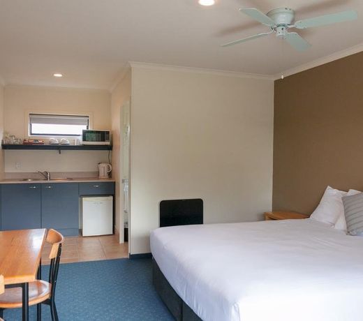 Stadium Motel