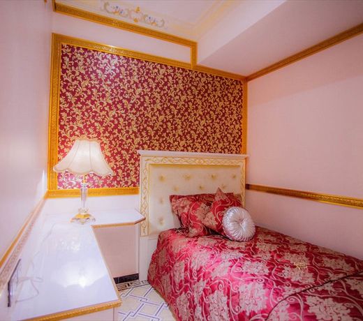 Lace Boutique Hotel