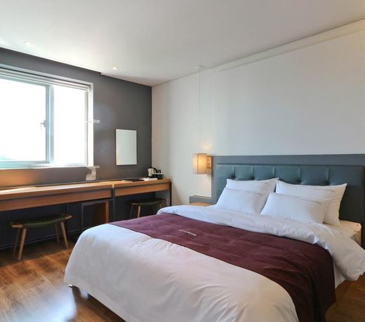 Best in City Hotel