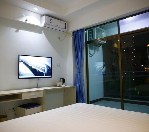 Elan Hotel Sanya First Market