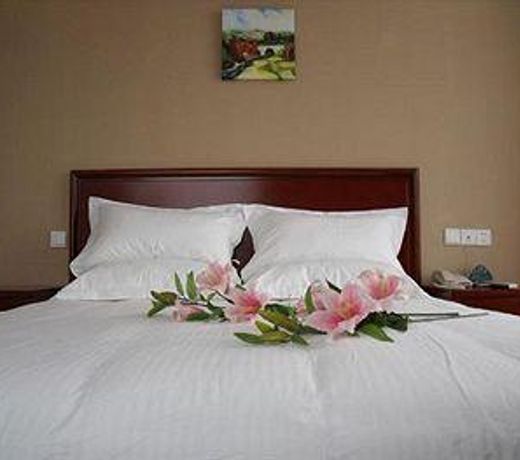 GreenTree Inn Shanghai Dongming Road Subway Station Express