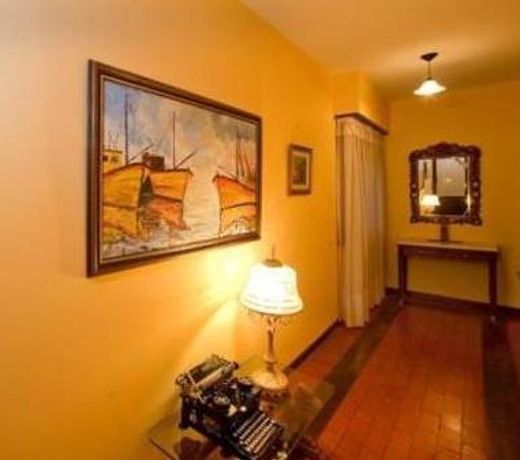 Los Nobles Hostal de Bosque