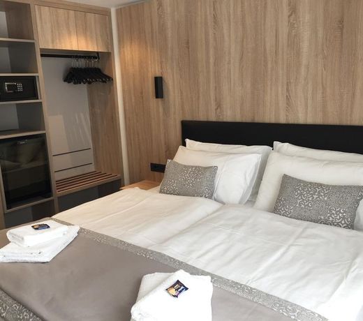 Tourist Hotel