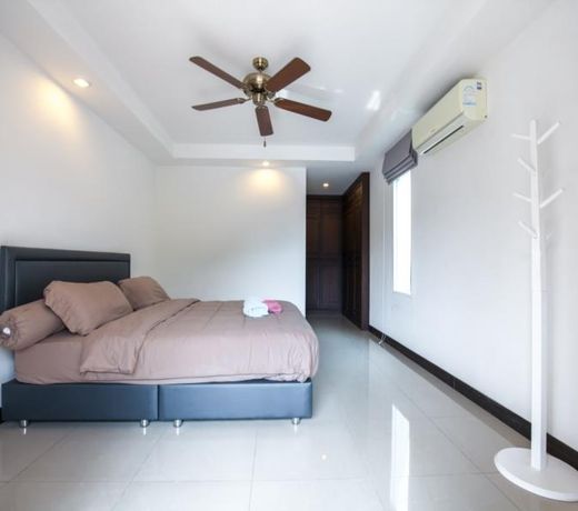 Nok Sawan Villa by Jetta