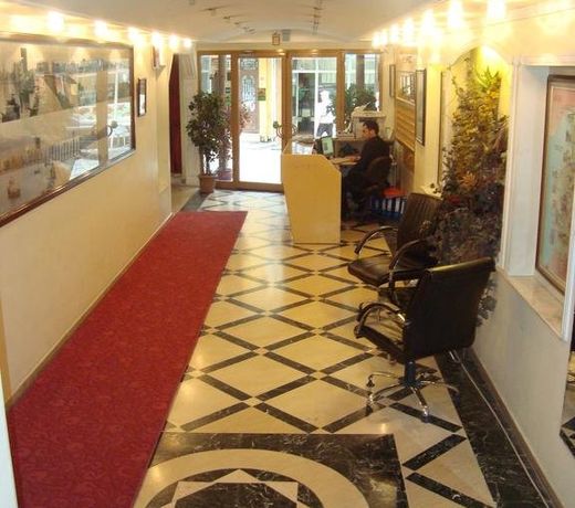 Aykut Palace Otel