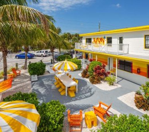 Sunset Inn and Cottages