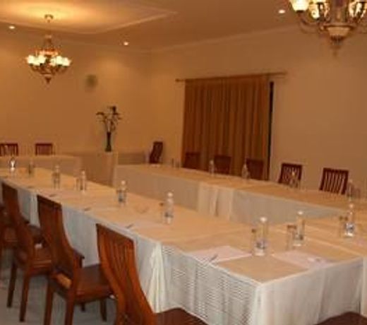 Macha-Leni on 10 Boutique Hotel