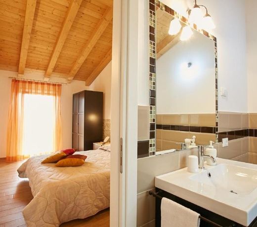 Al Sogno Di Laura B&B