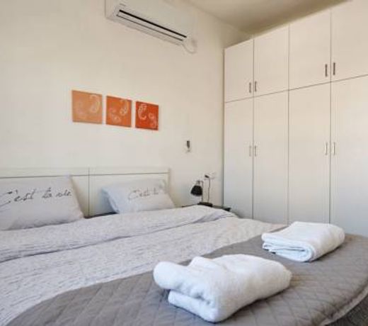 Eliyahu Salman Apartment