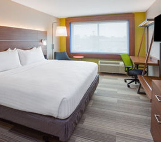 Holiday Inn Express and Suites Des Moines Downtown, an IHG Hotel