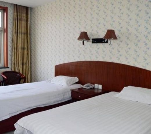 Yijia Business Hotel