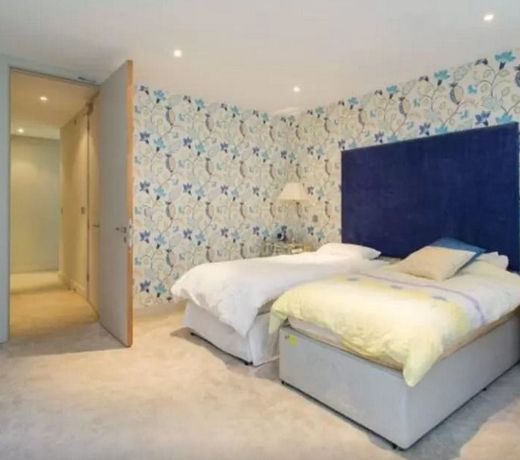 St. Stephen's Green Penthouse